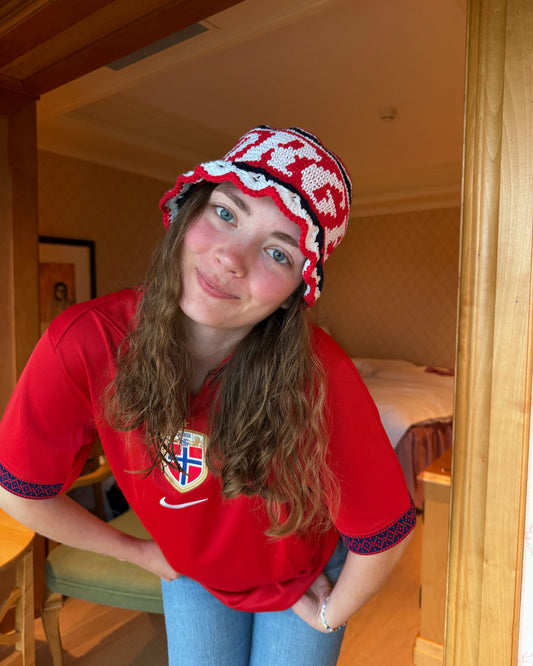 VM bøttehatt Norge 2026 - Hekleoppskrift
